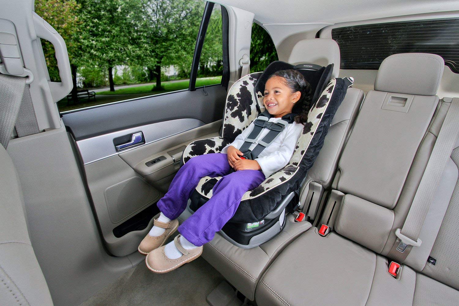 Seats left. Baby car Seat. Автокресло для 7 лет. Автокресло для ребенка 7 лет. Ребенок в автокресле.