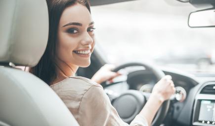 قيادة المرأة للسيارة بمفردها 