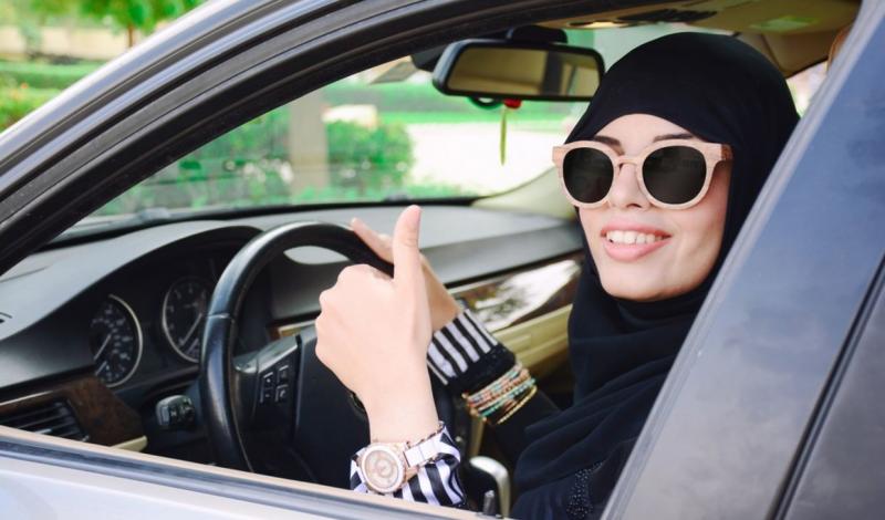 هكذا هنأت شركات السيارات قرار قيادة المرأة السعودية