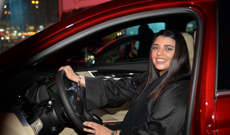 الممثلة إسراء عبدالعزيزأحد الوجوه الجديدة في الدراما السعودية