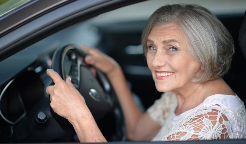 نصائح لمواجهة أعراض تقدم العمر أثناء القيادة