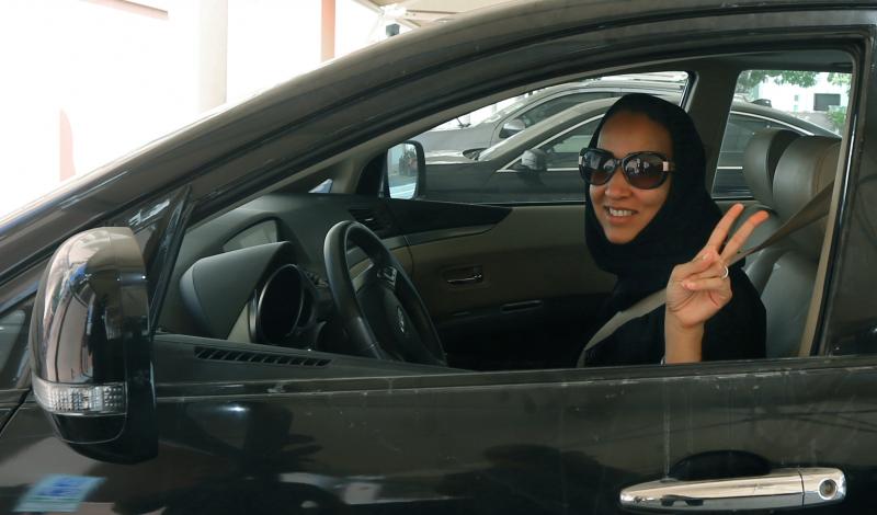 معلومات جديدة حول قيادة المرأة للسيارة سيارات سيدتي