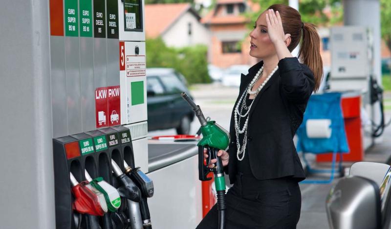 حوالي 95 في المئة من أخطاء الوقود تحدث عندما يصب السائق البنزين في خزان وقود السيارة التي تعمل على الديزل